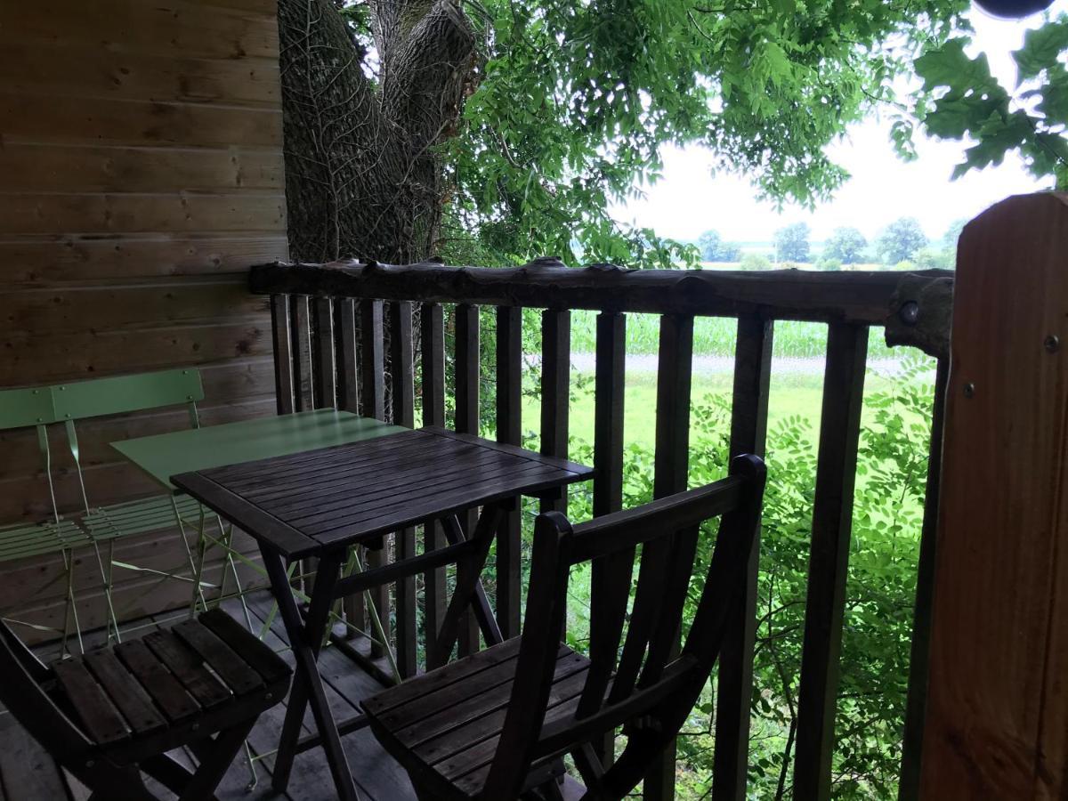 La Cabane Aux Secrets - Au Milieu De Nulle Part Outines Exteriér fotografie