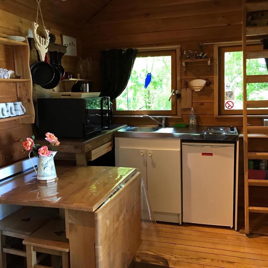 La Cabane Aux Secrets - Au Milieu De Nulle Part Outines Exteriér fotografie
