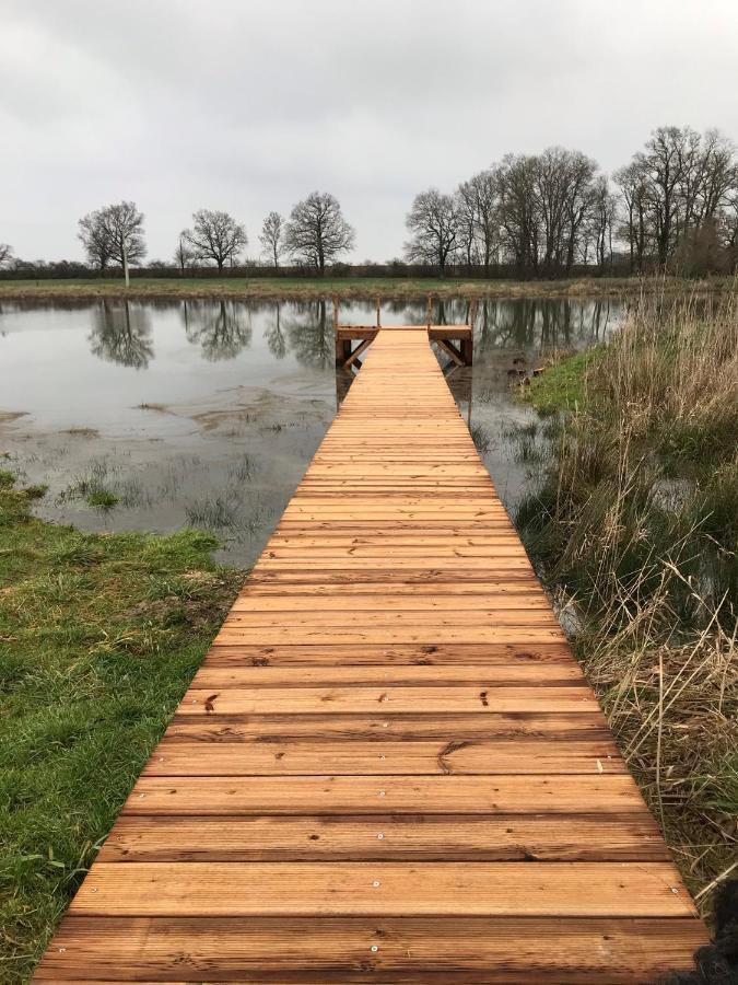 La Cabane Aux Secrets - Au Milieu De Nulle Part Outines Exteriér fotografie