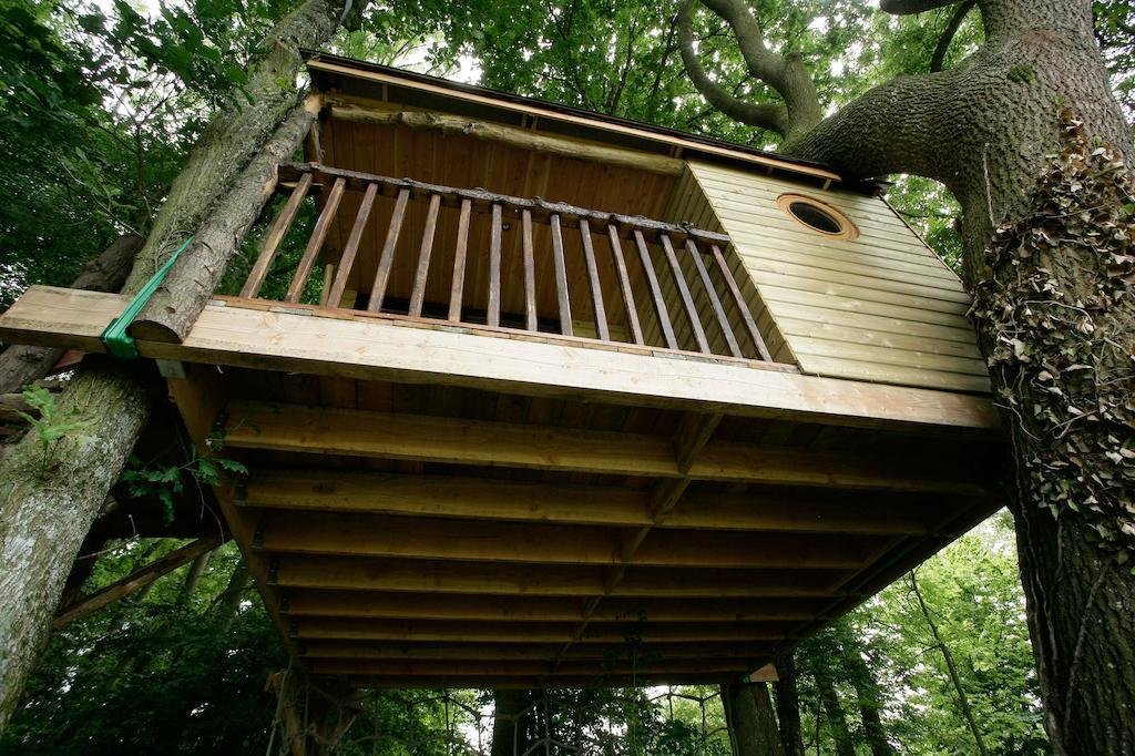 La Cabane Aux Secrets - Au Milieu De Nulle Part Outines Exteriér fotografie